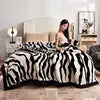 American Style 3D Printed Solid Festival Pattern Winter Thicken Raschel Blanket 100% Polyester Double-Layer Linen Nonwoven
